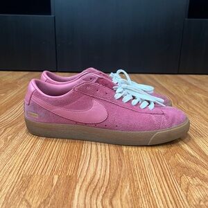 nike sb blazer supreme